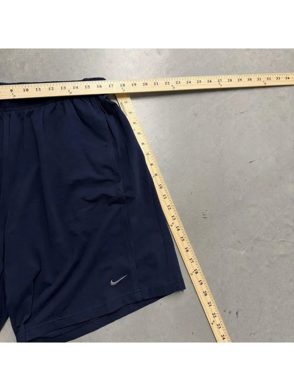 Y2K Men's Nike Grey Tag Navy Athletic Sweatshorts Sized XXL